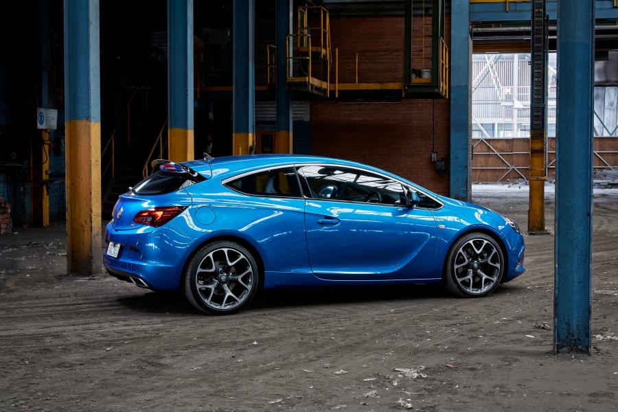  Holden Astra VXR 2015 года  (фото 7 из 15)